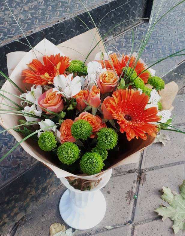 Букет цветов из: Герберы, Хризантемы, Альстромерии и Розы в Куруше