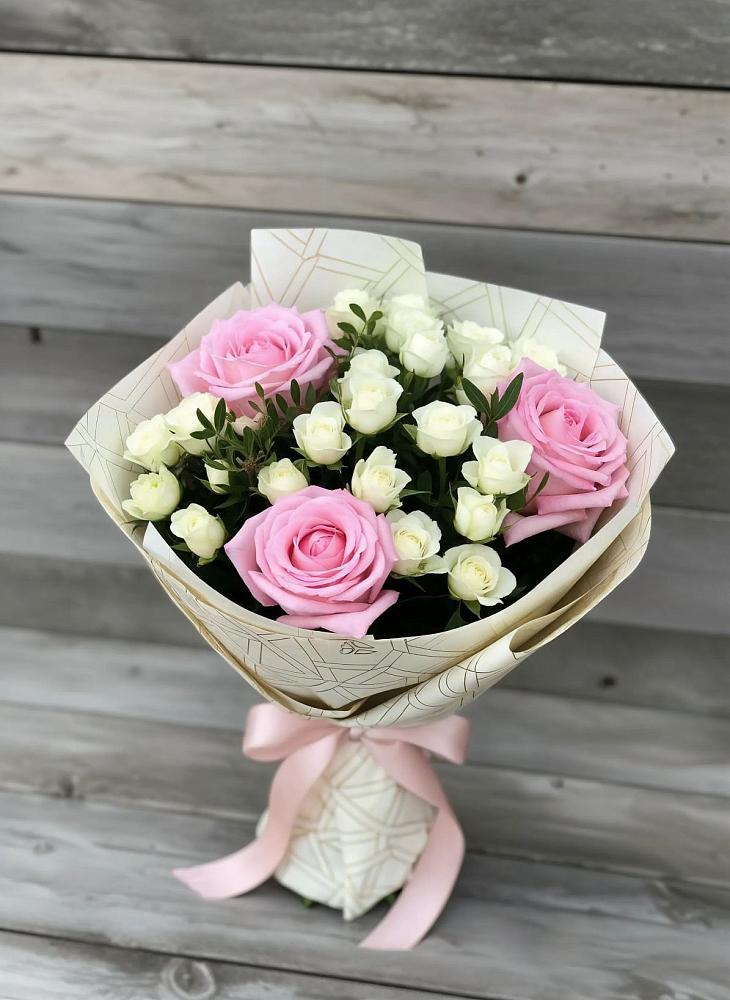 Букет цветов из: Розы в Куруше