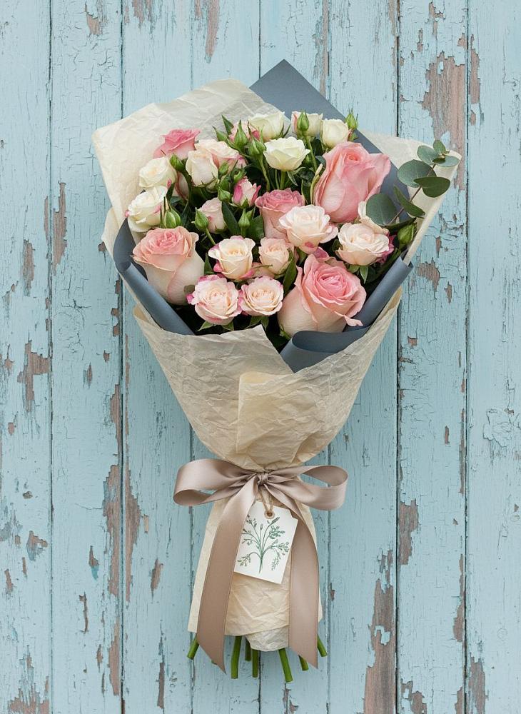 Букет цветов из: Розы в Куруше