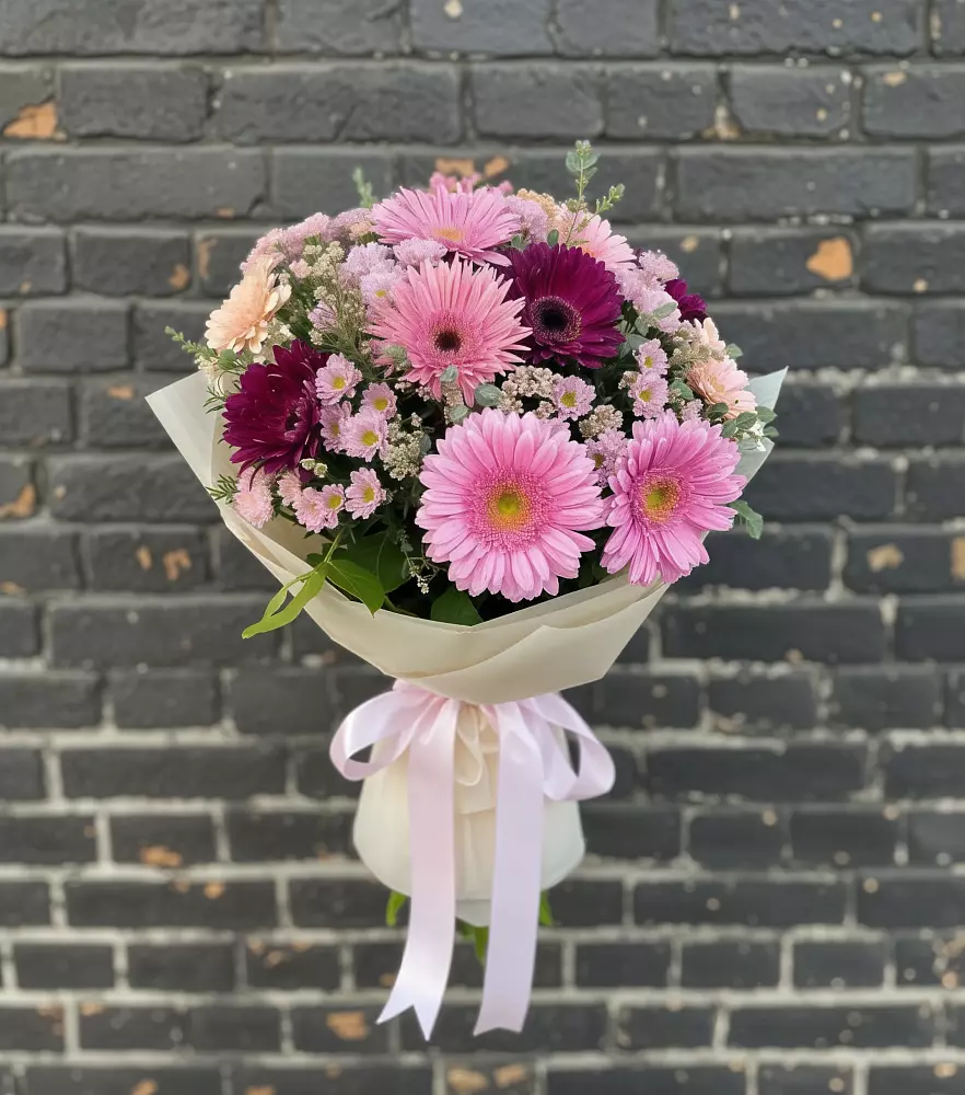 Букет цветов из: Герберы и Хризантемы в Куруше