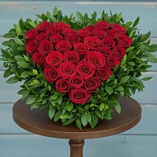 Цветочная композиция из Розы в виде сердца #REPLACE_PRED# Куруше