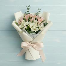 Букет цветов из:  Альстромерии в Куруше