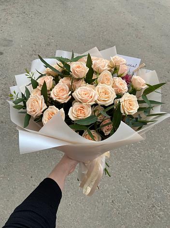 Букет Кремовые розы Латте в Куруше