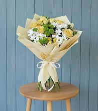 Букет цветов из:  Хризантемы и Розы в Куруше