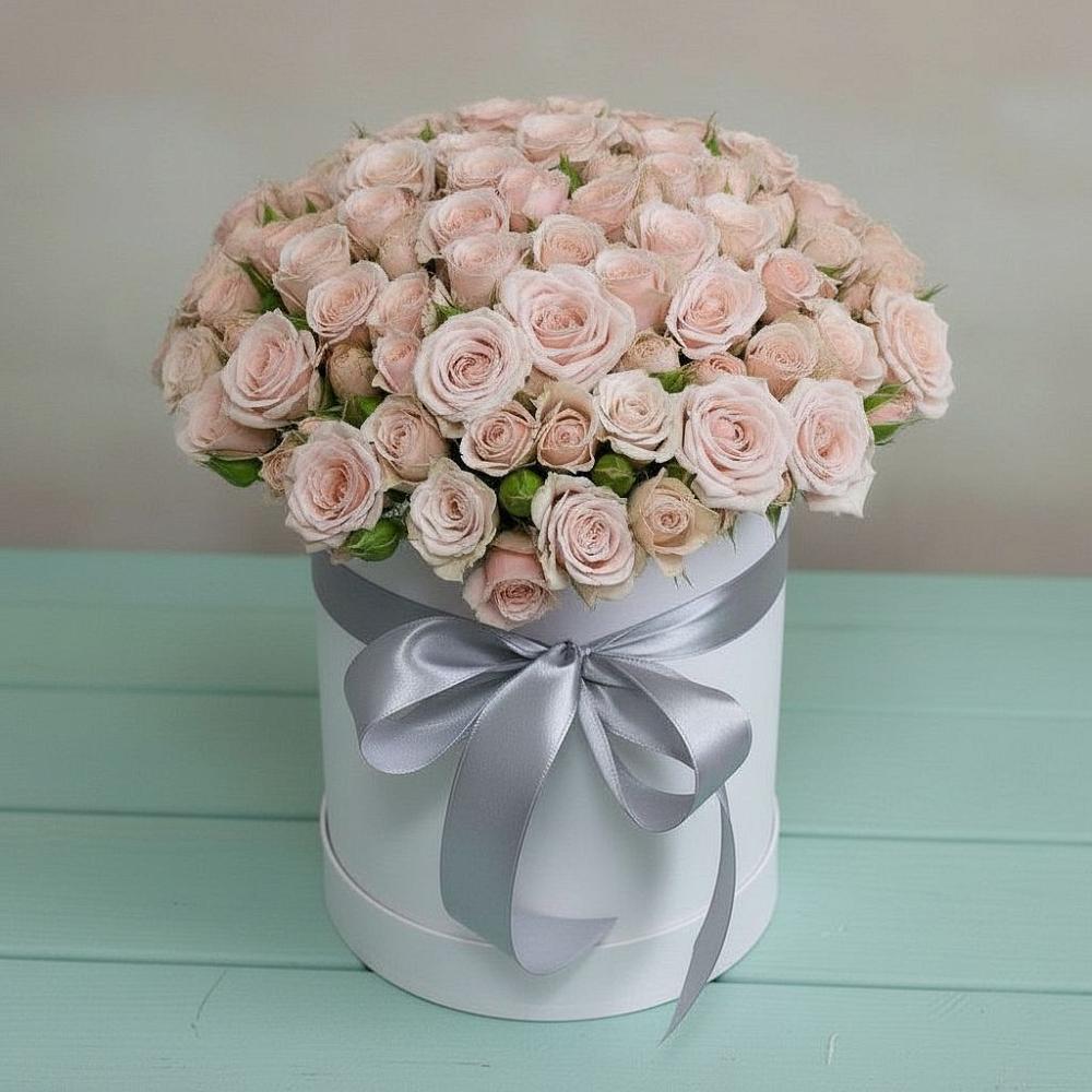 Цветочная композиция из Розы в шляпной коробке в Куруше